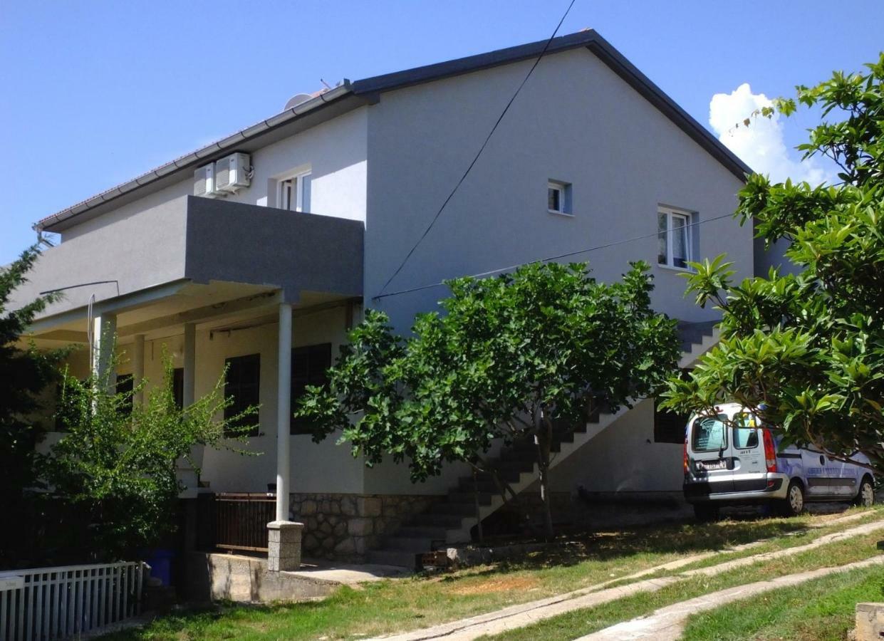 Apartmani Berno 斯塔利格拉德-帕克利尼卡 外观 照片