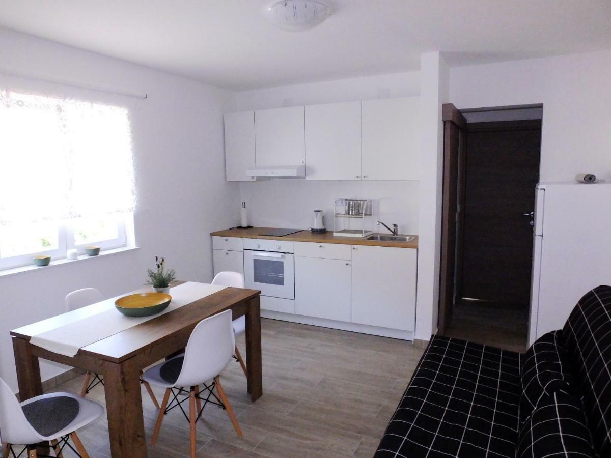 Apartmani Berno 斯塔利格拉德-帕克利尼卡 外观 照片